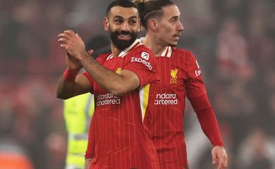 Mohamed Salah celebra após jogo do Liverpool contra o Leicester City
  26/12/2024    REUTERS/David Klein