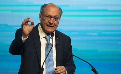 Brasília (DF), 12/04/2023 - O presidente da República em exercício, Geraldo Alckmin, durante abertura do ABDIB Fórum 2023.