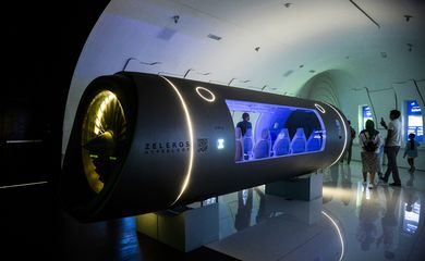 Projeto de trem de alta velocidade, Hyperloop, desenvolvido por Juan Vicen, fundador da empresa Zeleiros