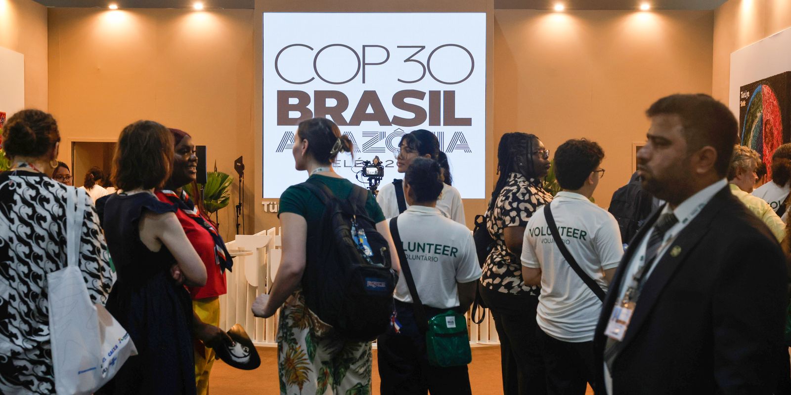 Na COP30, autoridades propõem fundo global de US$ 1,3 trilhão e destacam transição energética sustentável