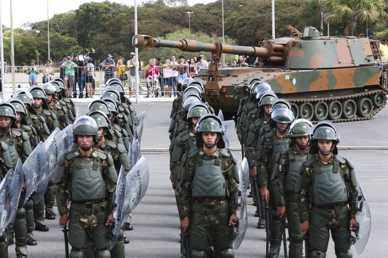 Cerimônia comemorativa do Dia do Exército
