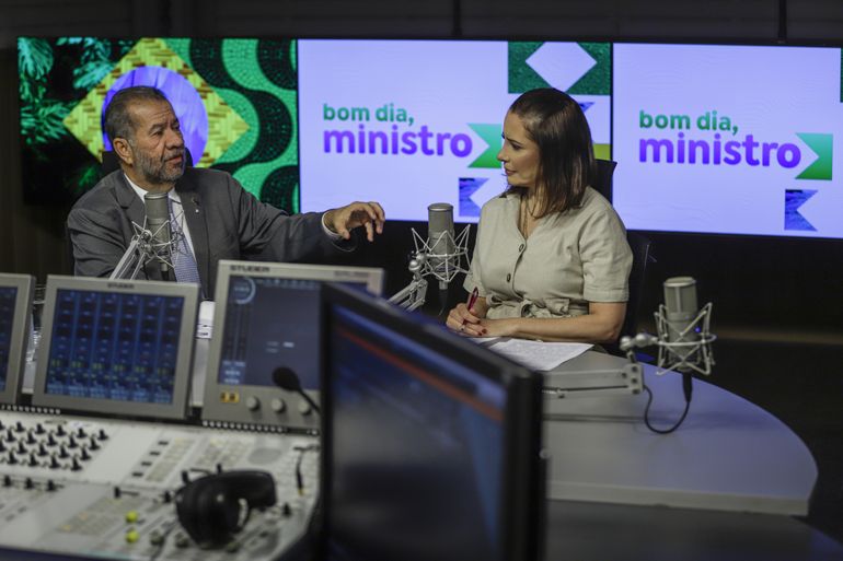 Carlos Lupi no Bom dia Ministro. | Agência Brasil