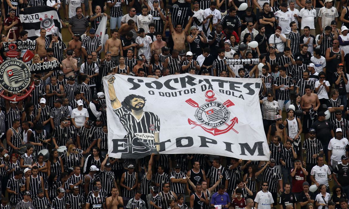 torcida Corinthians, faixa Sócrates