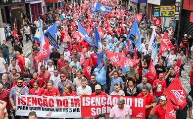 Movimentos populares lançam carta e plebiscito por justiça tributária