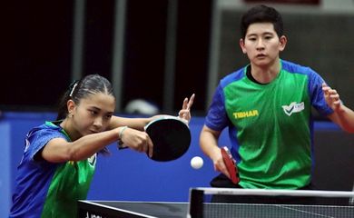 Caroline Kumahara e Giulia Takahashi disputam final do Sul Americano de tênis de mesa