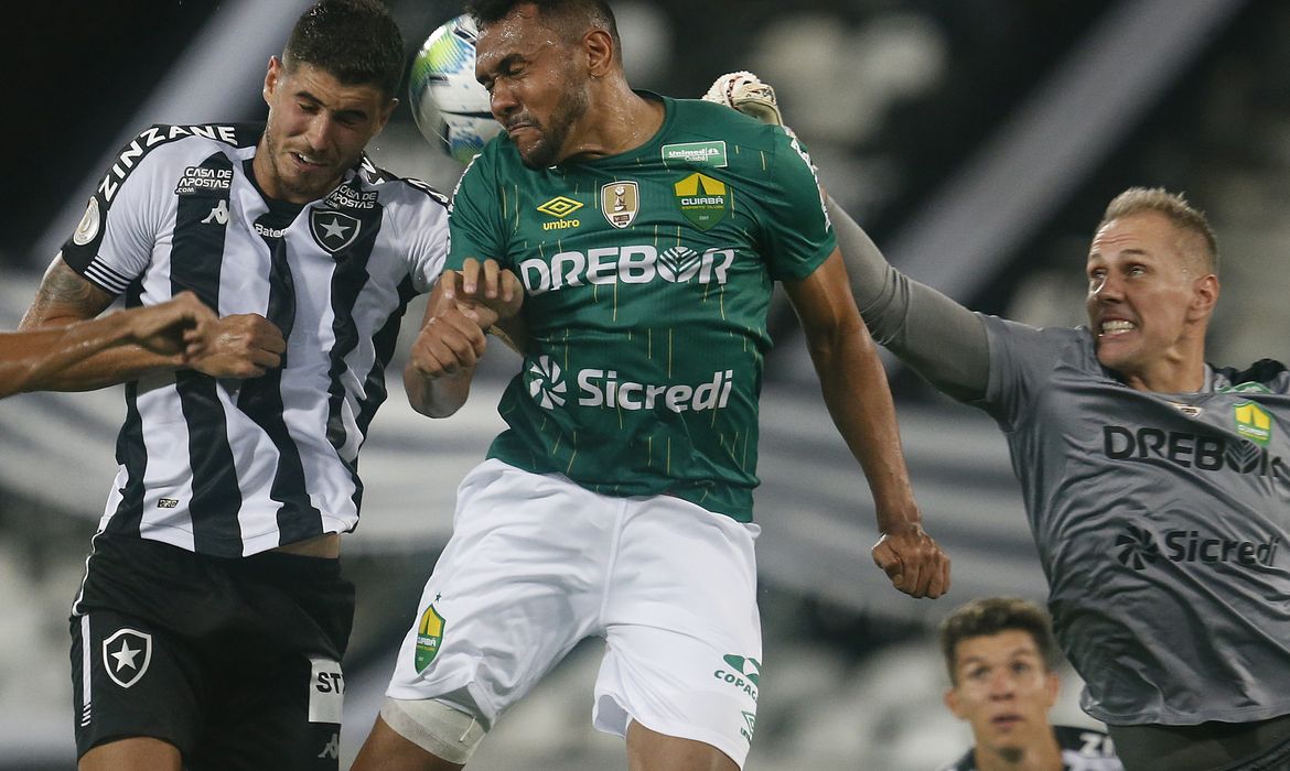 Cuiabá e Botafogo se enfrentam na Copa do Brasil