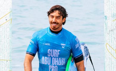 Yago Dora avança às quarta da etapa de Abu Dhabi da WSL 2025