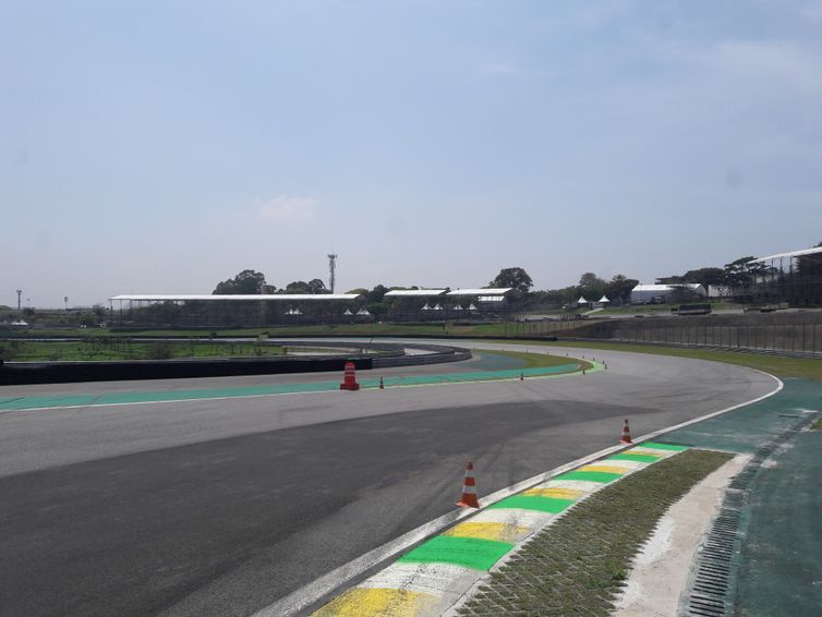 Autódromo de Interlagos completa 80 anos de história