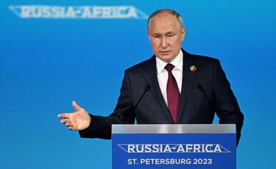Presidente da Rússia, Vladimir Putin, participa de reunião de cúpula Rússia-África em São Petersburgo