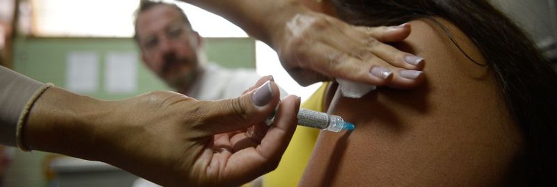 Vacinação contra o HPV começa no país