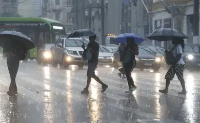 São Paulo (SP), 06/11/2024 - Chuva forte atinge o centro de São Paulo no final da tarde. Foto: Paulo Pinto/Agência Brasil