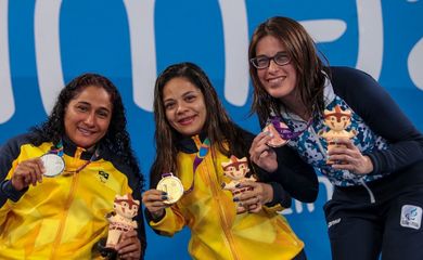 Joana da Silva disputa medalhas na natação no Parapan de Lima