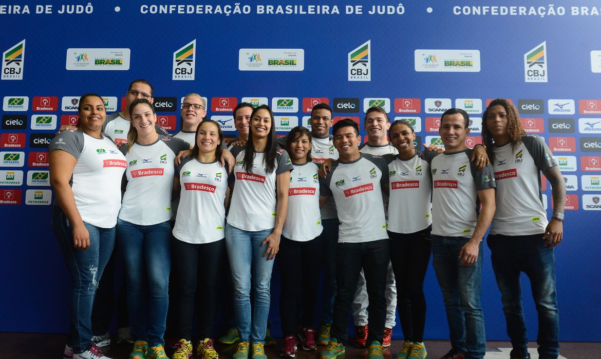 Rio de Janeiro - A Confederação Brasileira de Judô apresenta os 14 judocas convocados para disputar os Jogos Olímpicos Rio 2016 (Tânia Rêgo/Agência Brasil)
