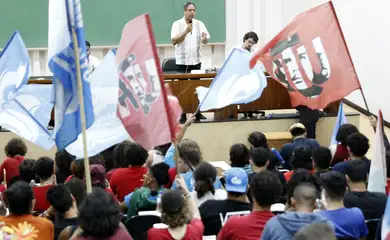 Goiânia (GO), 17/07/2025 - Ex-Ministro Orlando Silva partipa do 60º Congresso da UNE - Congresso da União Nacional dos Estudantes, realizado na UFG. Foto: Bruno Peres/Agência Brasil