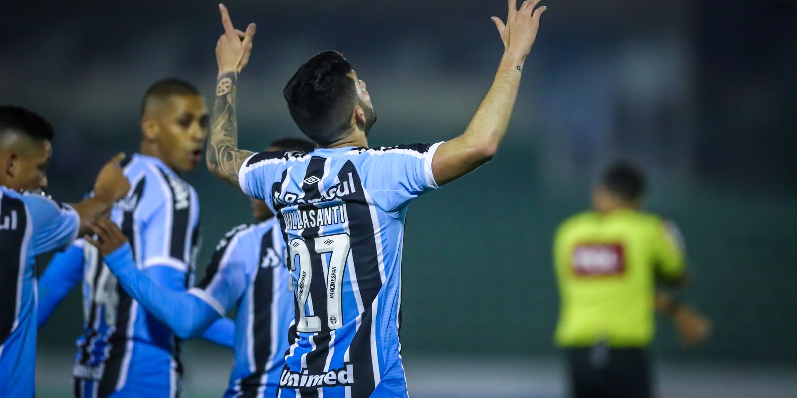 Grêmio bate Guarani para assumir vice-liderança da Série B