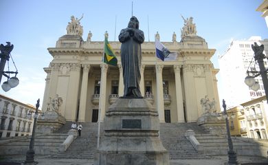 Fachada da Casa da Democracia, centro cultural que futuramente vai ocupar o prédio histórico do Palácio Tiradentes, no centro do Rio de Janeiro