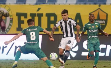 Cuiabá empata com Botafogo