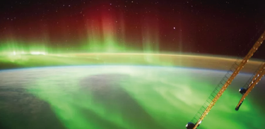 Aurora vista da Estação Espacial Internacional em 11 de outubro