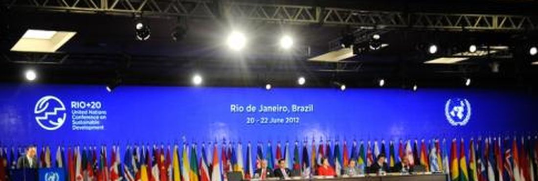 Líderes estrangeiros terão dia de negociações sobre polêmicas do documento final da Rio+20