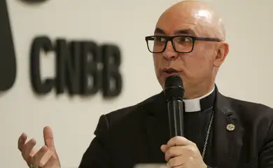 Brasília (DF), 14/02/2024 -  O bispo auxiliar de Brasília e secretário-geral da Conferência Nacional dos Bispos do Brasil (CNBB), dom Ricardo Hoepers, durante o lançamento da Campanha da Fraternidade 2024, com o tema Fraternidade e Amizade Social e o lema “Vós sois todos irmãos e irmãs”. Foto: Marcelo Camargo/Agência Brasil