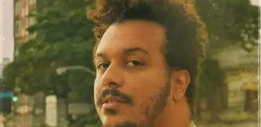 Vinícius Barros, cantor e compositor