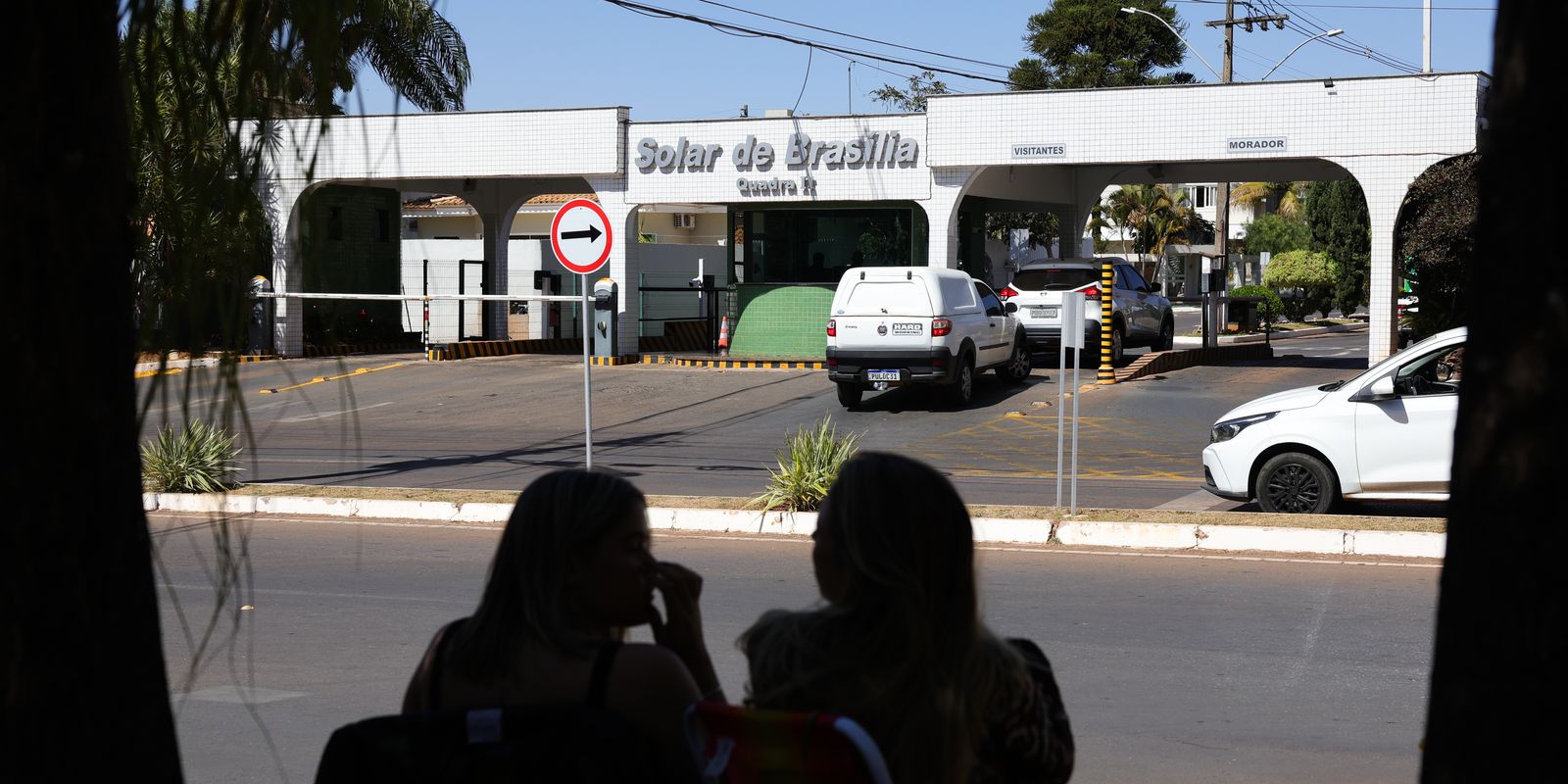 Polícia reconhece falhas em relatório de vistoria na casa de Bolsonaro