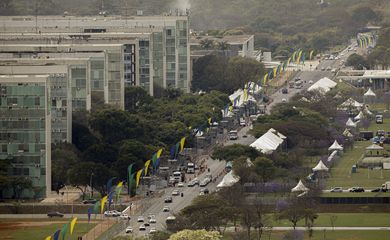 Brasília (DF) - 05/09/2023 - Vista da Esplanada dos Ministérios preparada para receber o desfile de 7 de setembro
Foto: Joédson Alves/Agência Brasil/Arquivo