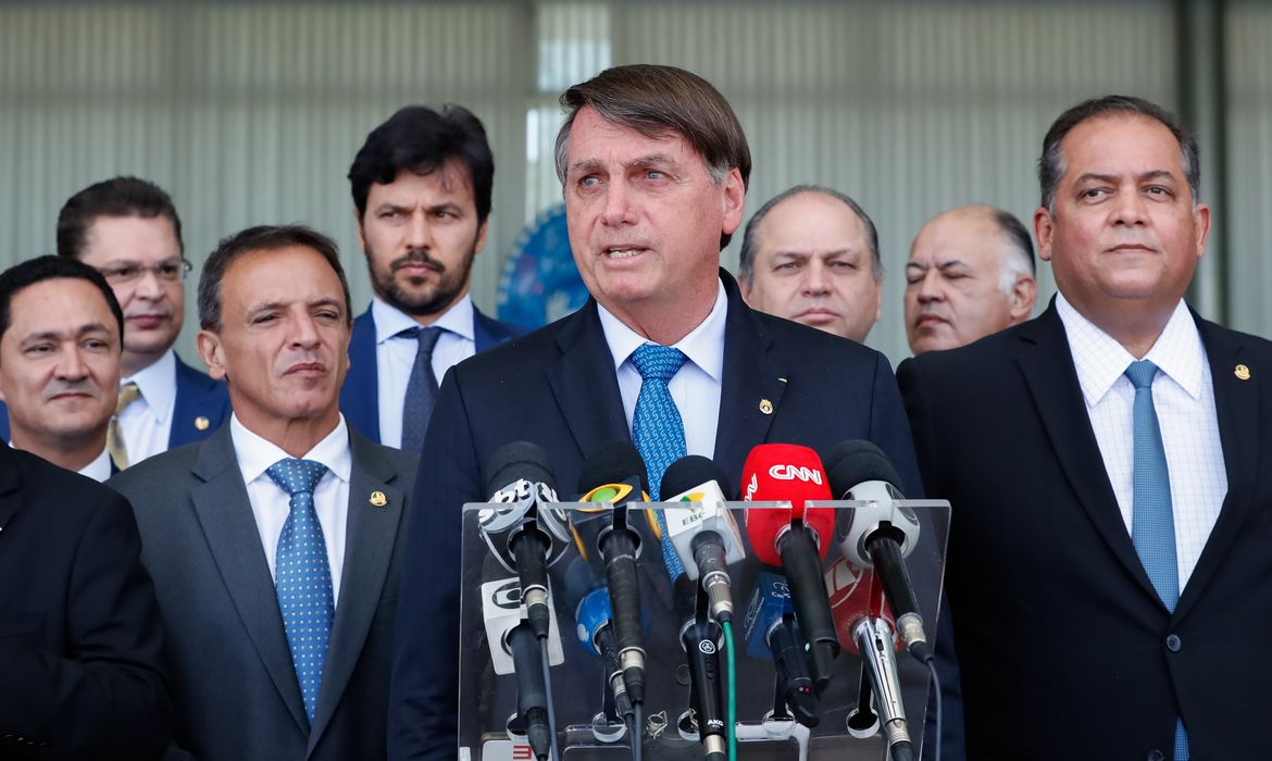 Presidente da República, Jair Bolsonaro, durante coletiva de imprensa após reunião no  Palácio da Alvorada