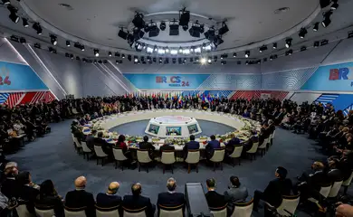 Officials attend a plenary session in the outreach/BRICS Plus format at the BRICS summit in Kazan, Russia October 24, 2024. REUTERS/Maxim Shemetov/Pool