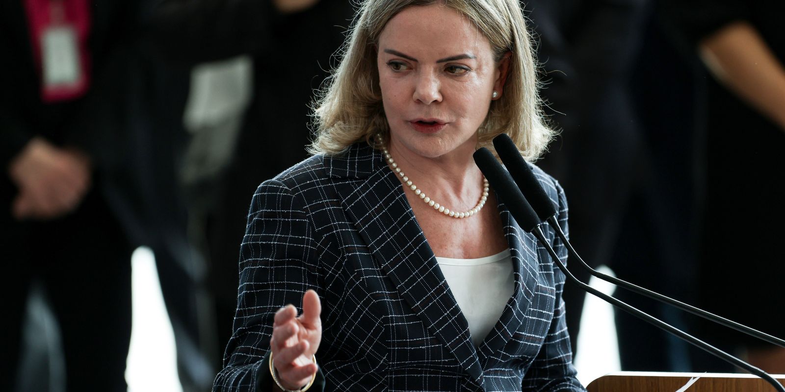 Gleisi diz que sanção dos EUA a Moraes tem repúdio total do governo Gleisi diz que sanção dos EUA a Moraes tem repúdio total do governo