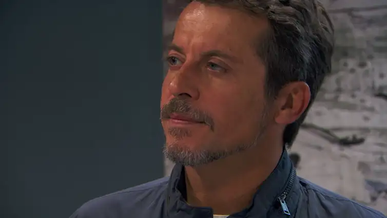 Olavo pede o divórcio a Vanda