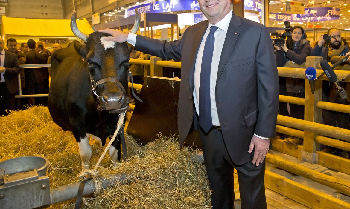 O François Hollande visita 54ª edição do Salão da Agricultura de Paris