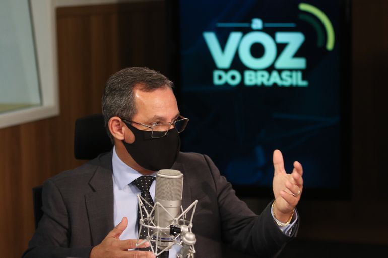 O secretário de Petróleo, Gás Natural e Biocombustíveis do MME,  José Mauro Coelho, participa da Voz do Brasil