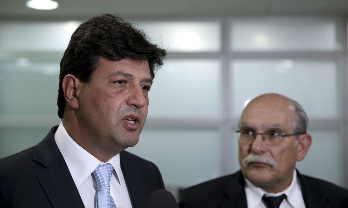 O ministro da Saúde, Luiz Henrique Mandetta, e o secretário de Saúde de Minas Gerais, José Farah, falam sobre a tragédia em Brumadinho.