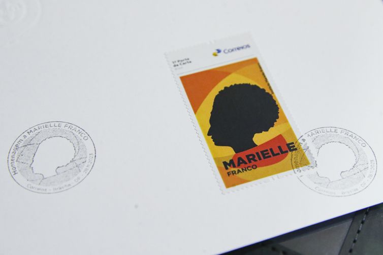Brasília (DF), 28/11/2023 - Cerimônia de lançamento do selo postal em homenagem a Marielle Franco, na sede dos Correios, em Brasília. Foto: Marcelo Camargo/Agência Brasil