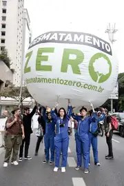 São Paulo (SP), 07/06/2025. Ato do Greenpeace no MASP contra o PL 2159. Foto: Paulo Pinto/Agência Brasil