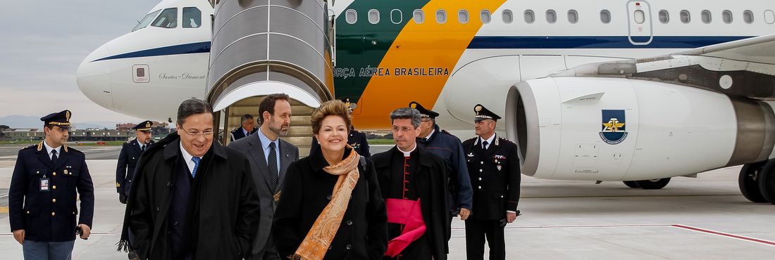 Presidenta Dilma Rousseff durante chegada em Roma. (Roma - Itália, 17/03/2013)
