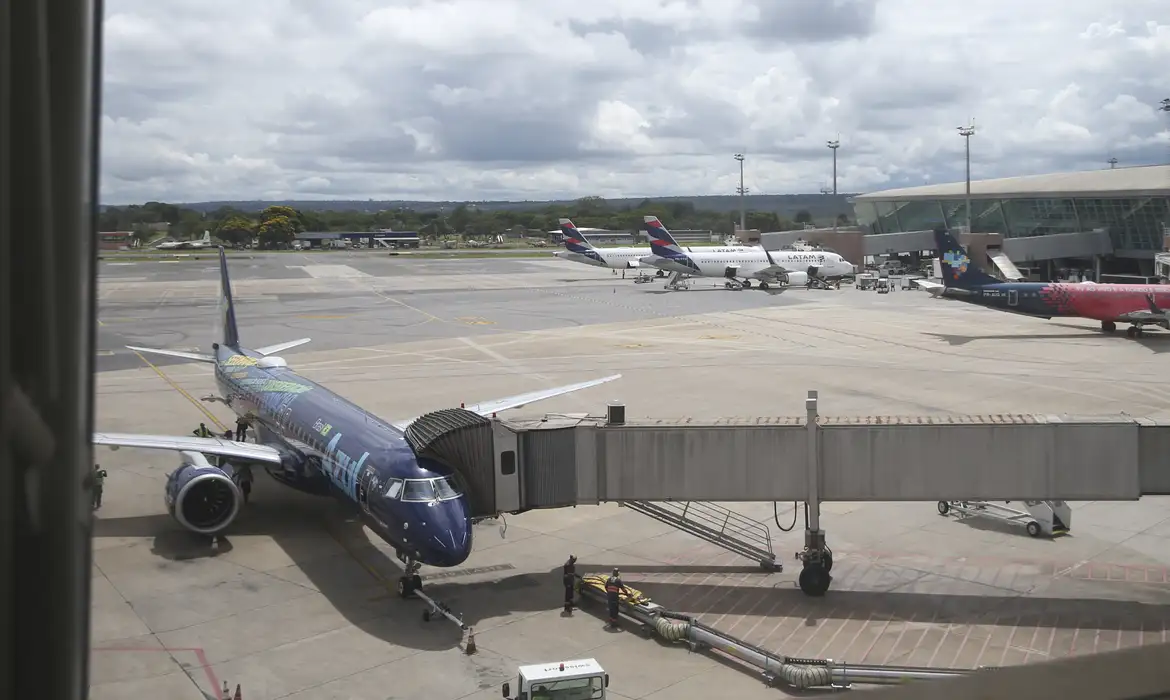 José Cruz/Agência Brasil Movimentação no Aeroporto Internacional de Brasília – Presidente Juscelino Kubitschek, durante paralisação dos aeronautas