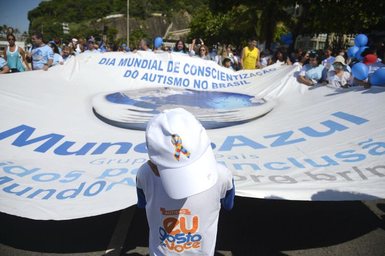 Rio de Janeiro - 8ª Caminhada do Dia Mundial da Conscientização do Autismo, ma zona sul da cidade (Tânia Rêgo/Agência Brasil)