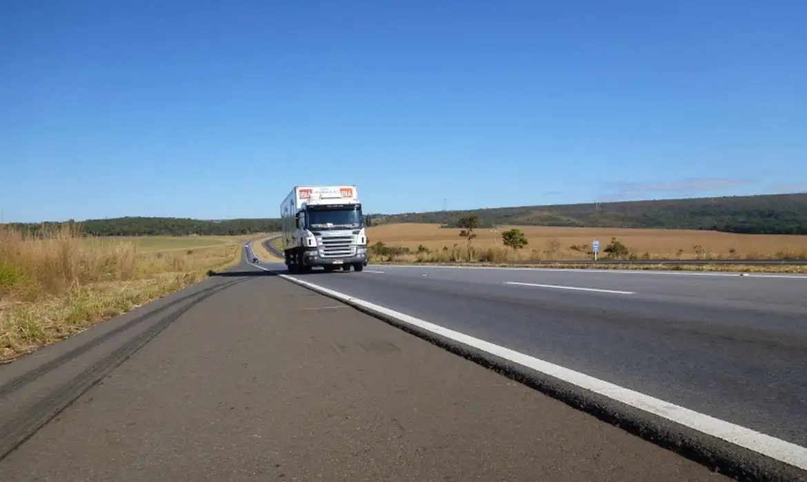 rodovia caminhão estradas