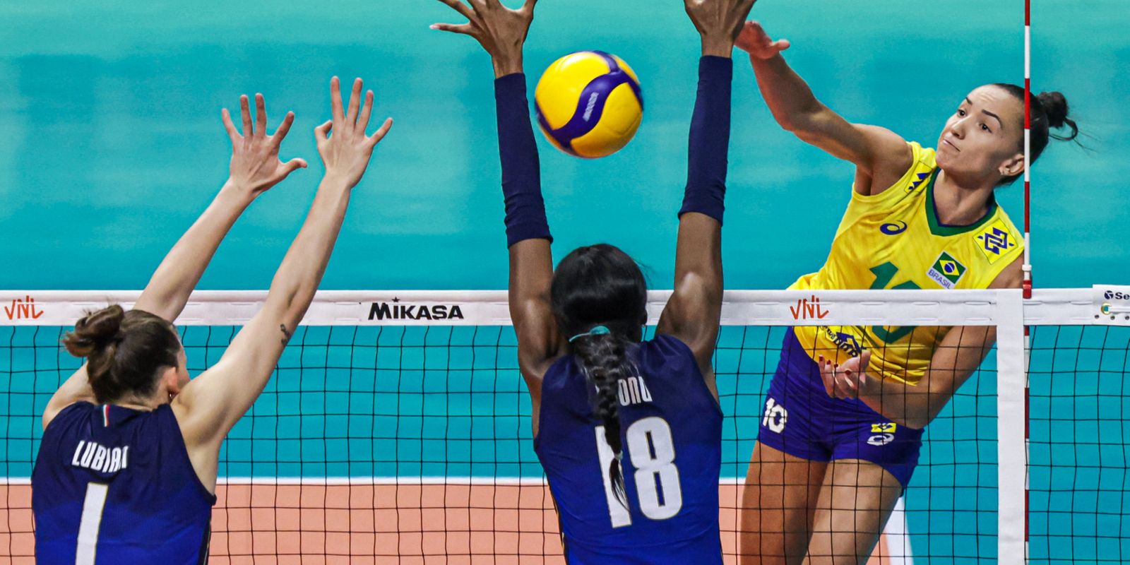 Brasil sofre 2º revés na Liga das Nações Feminina com derrota para EUA