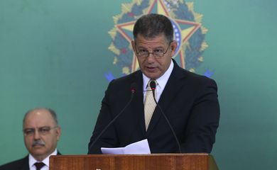 O ministro da Secretaria-Geral da Presidência da Rpública, Gustavo Bebianno, discursa na solenidade de transmissão de cargos, no Palácio do Planalto.