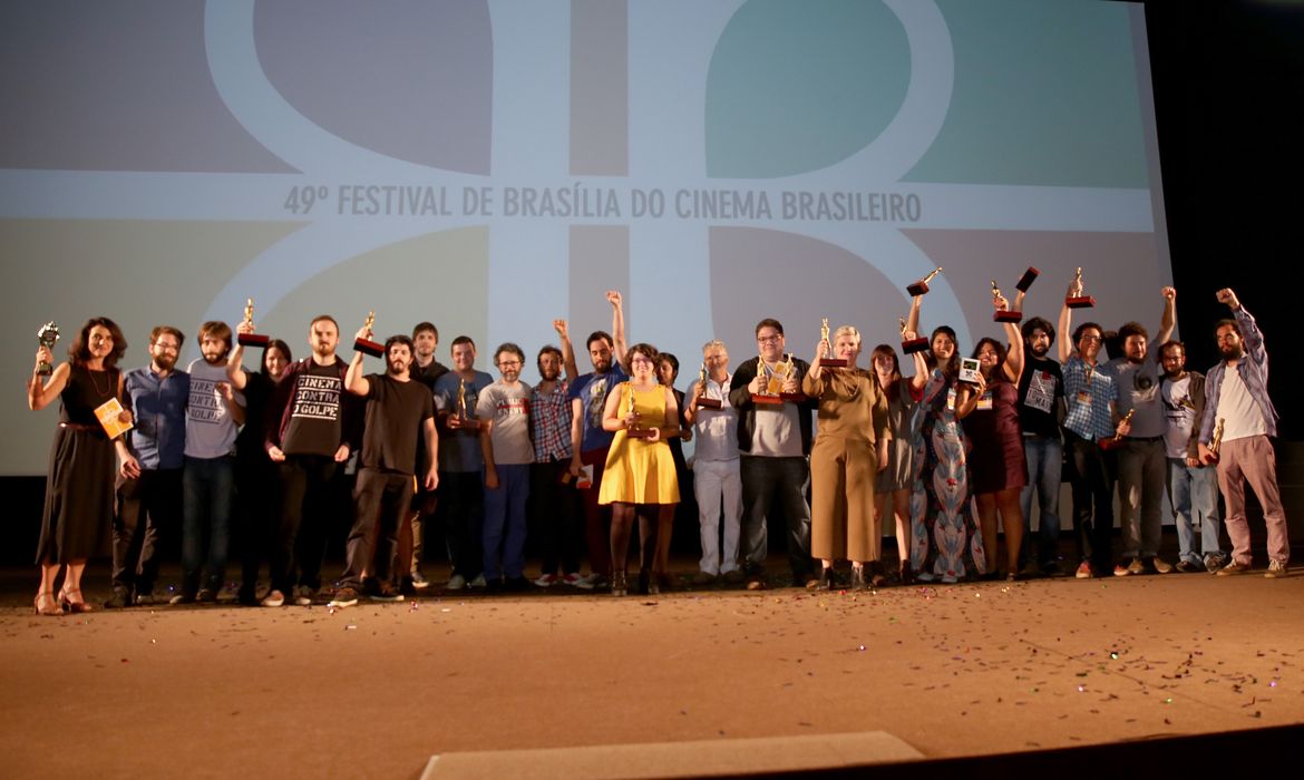 Brasília - Premiação do 49º Festival de Brasília do Cinema Brasileiro  (Wilson Dias/Agência Brasil)