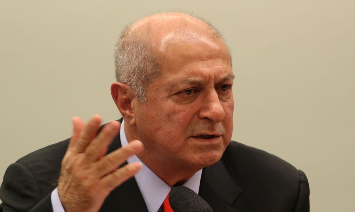 Ex-ministro do Planejamento Paulo Bernardo Silva fala na CPI BNDES da Câmara dos Deputados que investiga supostas irregularidades cometidas pelo Banco Nacional de Desenvolvimento Econômico e Social (BNDES).