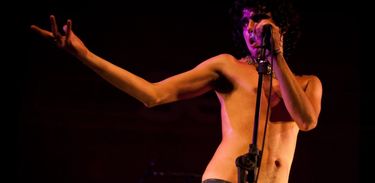 Jonnata Doll e os Garotos Solventes no Sesc Pompéia