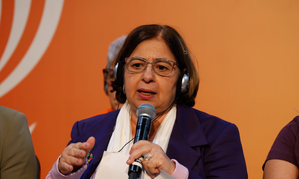 Rio de Janeiro(RJ), 14/11/24 - A ministra das Mulheres, Cida Golçalves, participa da atividade autogestionada “Superação das Desigualdades entre mulheres e homens no Mercado de Trabalho: a relevância da Lei de Igualdade Salarial