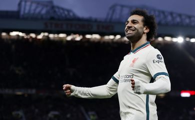 Premier League - Manchester United 0 x 5 Liverpool - Inglês - Salah faz tres gols