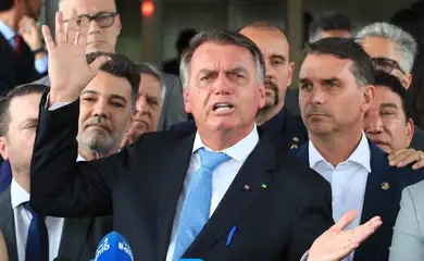 Brasília (DF), 26/03/2025  - Ex-presidente Jair Bolsonaro durante declaração a imprensa após virar Réu no STF. Foto: Lula Marques/Agência Brasil