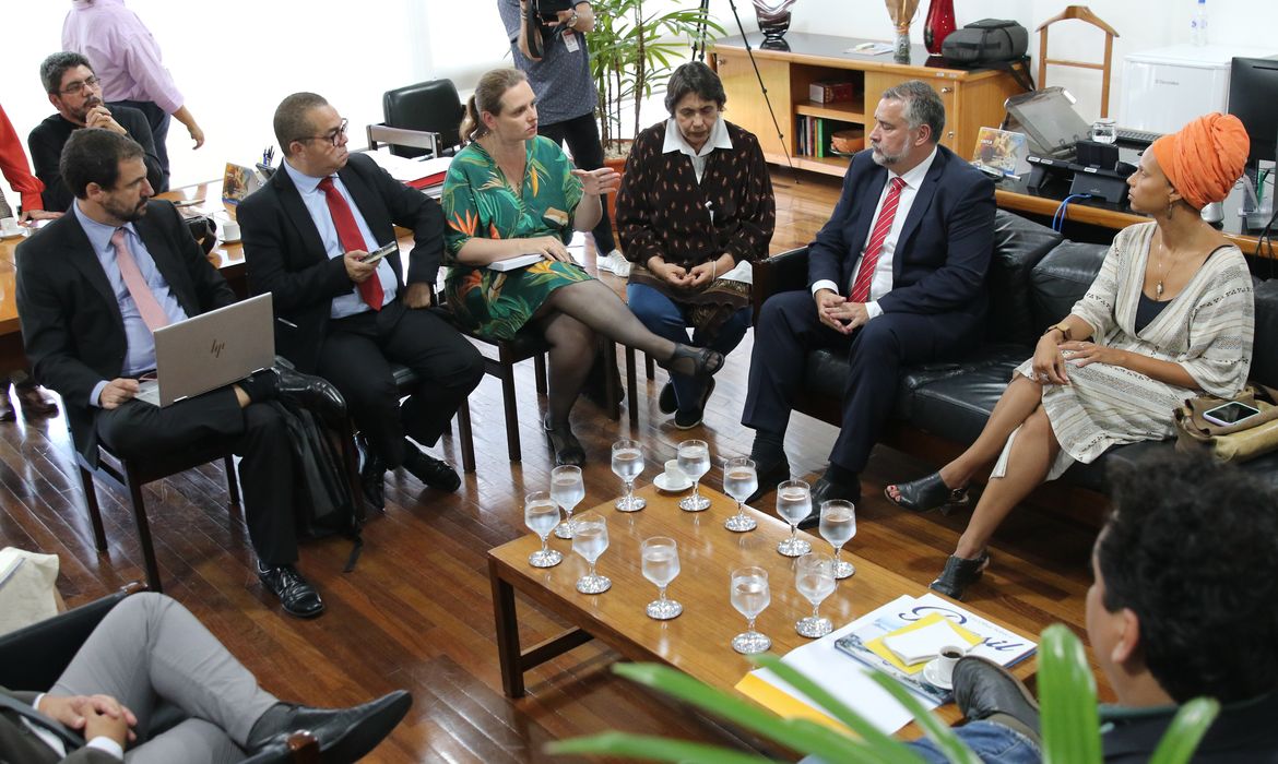 O ministro chefe da Secretaria de Comunicação Social da Presidência da República, Paulo Pimenta, reúne-se, no Palácio do Planalto, com integrantes de entidades representativas de jornalistas e profissionais da imprensa.