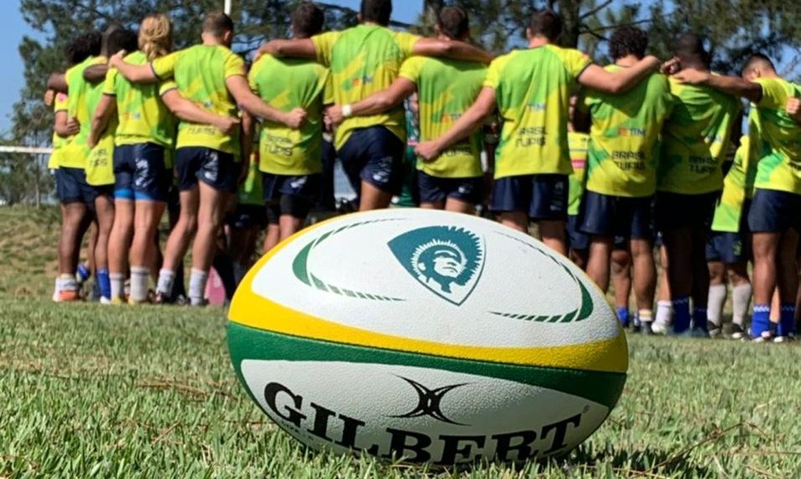 Taça da Copa do Mundo de Rugby é atração na coletiva e no jogo entre Brasil  e Paraguai